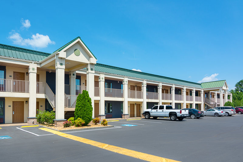 Quality Inn - Calhoun, GA
