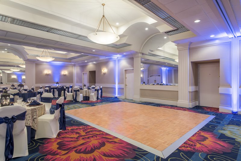 Crowne Plaza-VA Beach Town Ctr - Virginia Beach, VA