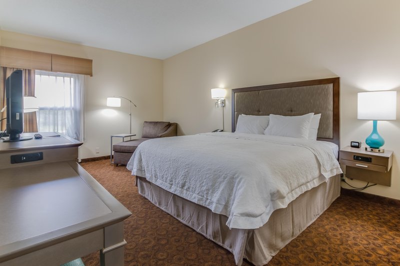 Hampton Inn Dickson - Dickson, TN