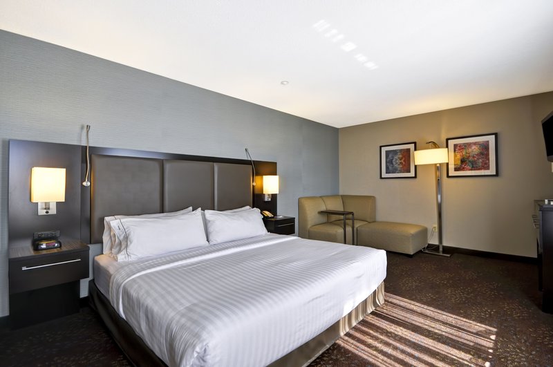 Holiday Inn Express ROMULUS / DETROIT AIRPORT - Romulus, MI