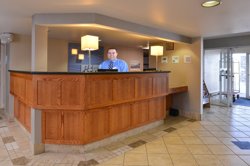 Holiday Inn Express LA JUNTA - Billings, MT