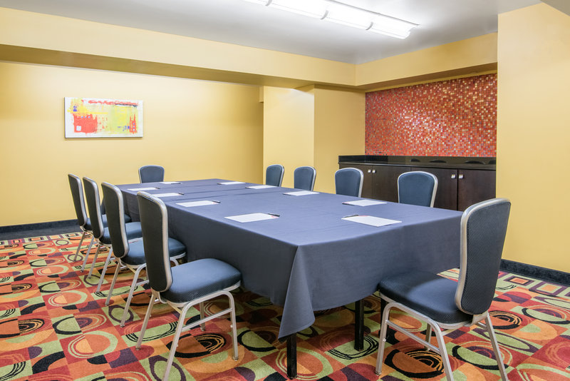 Crowne Plaza NEW ORLEANS-AIRPORT - Kenner, LA
