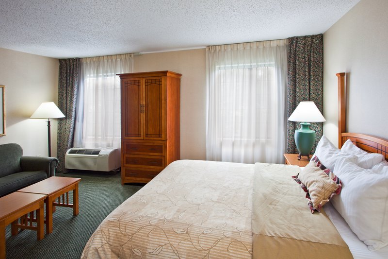 Staybridge Suites DETROIT-UTICA - Utica, MI