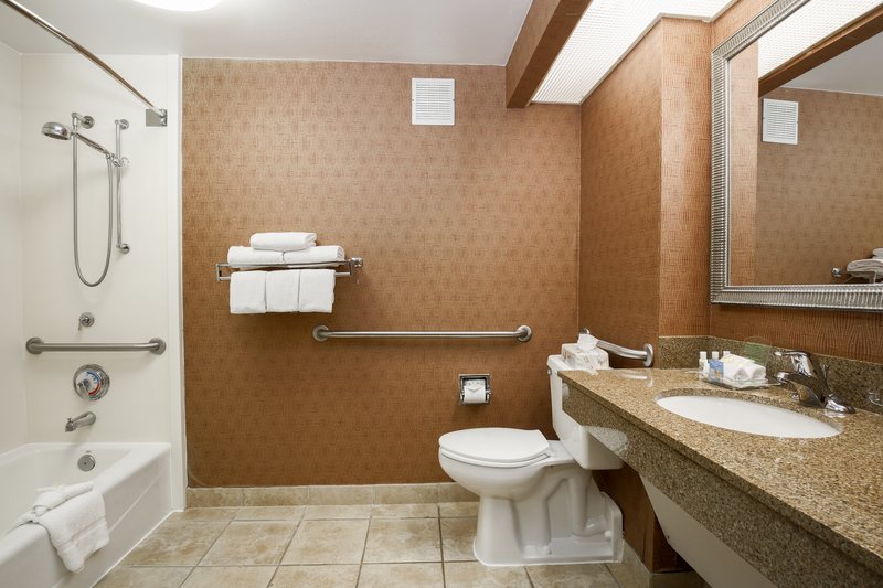 Days Inn-Patriot's Point - Mount Pleasant, SC
