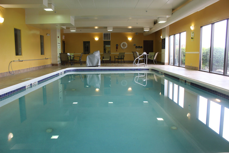 Holiday Inn Express WILMINGTON - Wilmington, OH