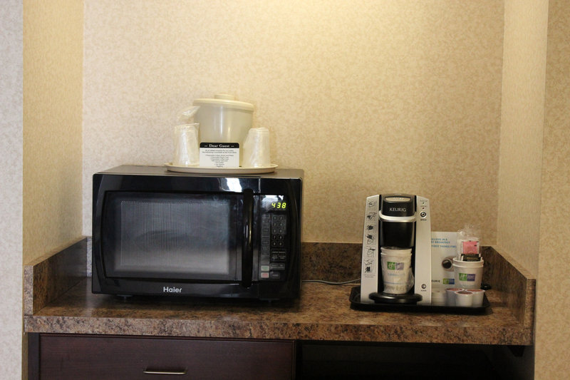 Holiday Inn Express WILMINGTON - Wilmington, OH