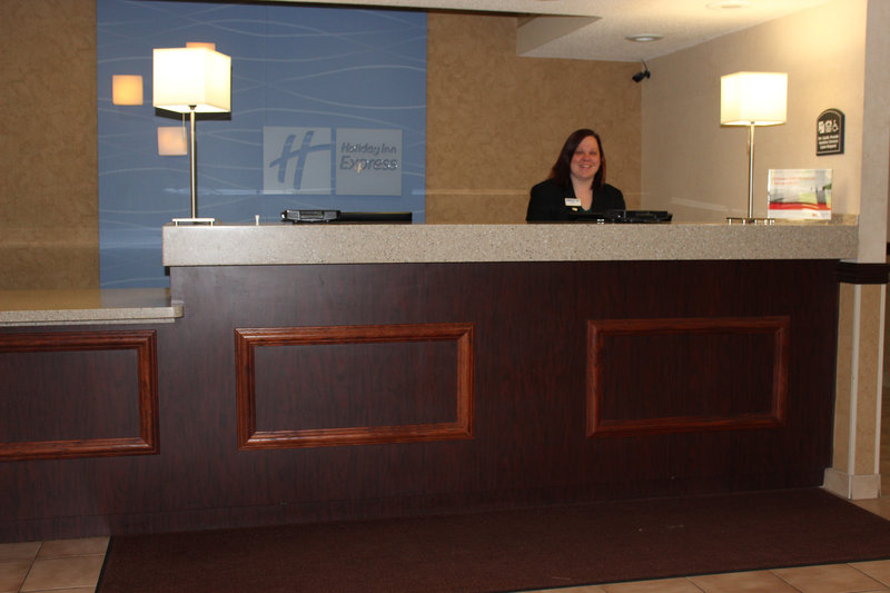 Holiday Inn Express WILMINGTON - Wilmington, OH