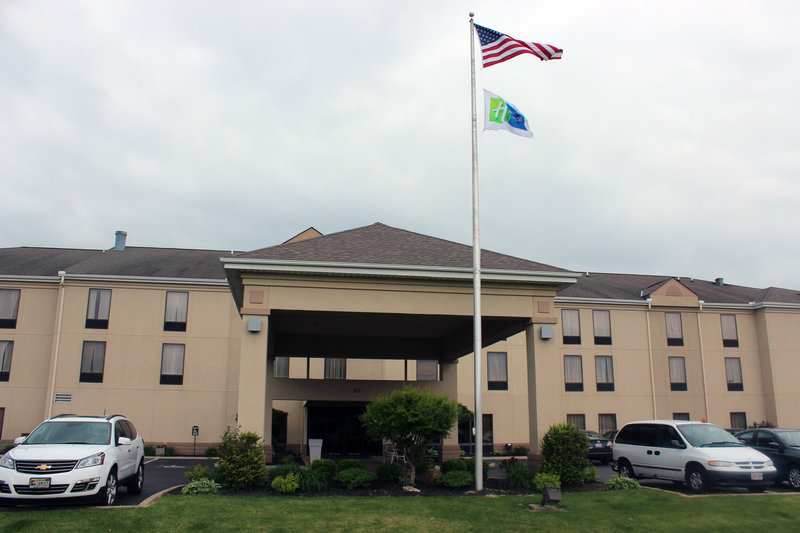 Holiday Inn Express WILMINGTON - Wilmington, OH