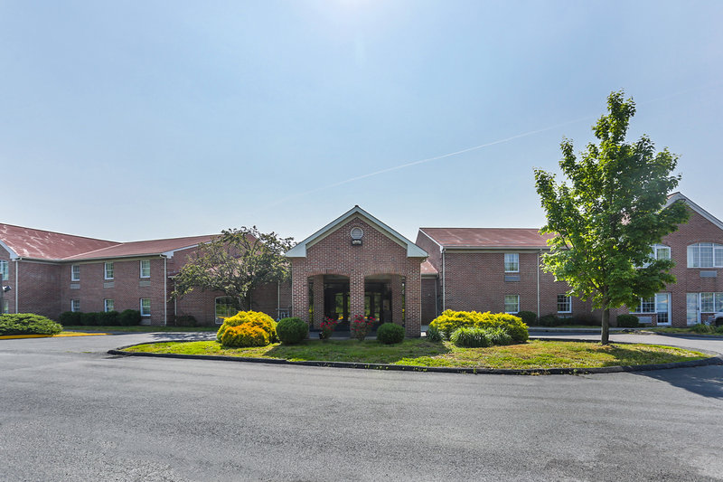 Rodeway Inn & Suites - Lancaster, PA