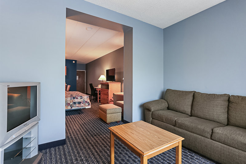 Rodeway Inn & Suites - Lancaster, PA