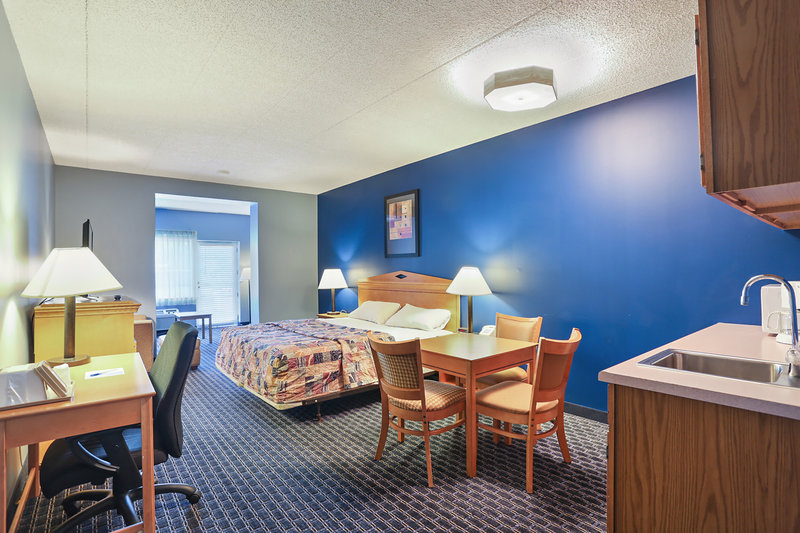 Rodeway Inn & Suites - Lancaster, PA