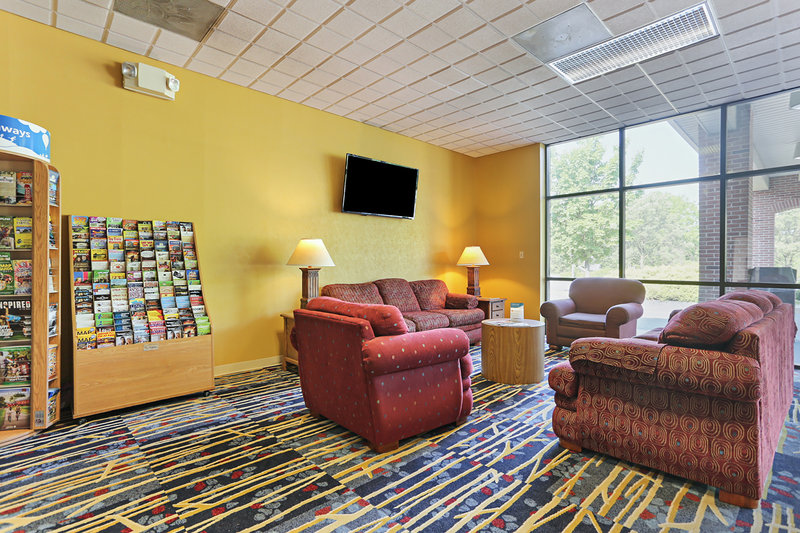Rodeway Inn & Suites - Lancaster, PA