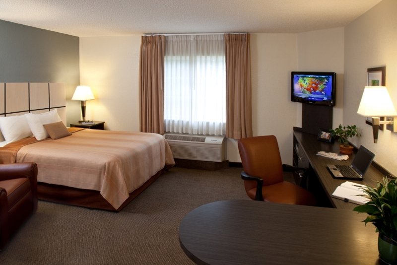 Candlewood Suites WICHITA-NORTHEAST - Wichita, KS