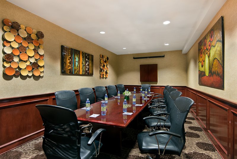 Oxford Suites Spokane Valley - Spokane, WA