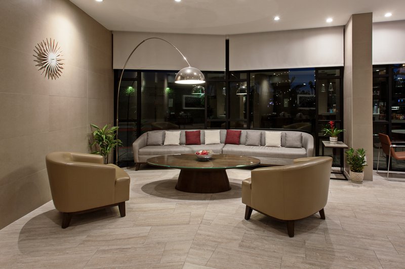 Holiday Inn - Long Beach, CA