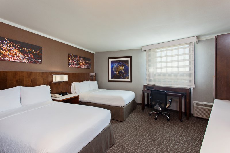Holiday Inn - Long Beach, CA
