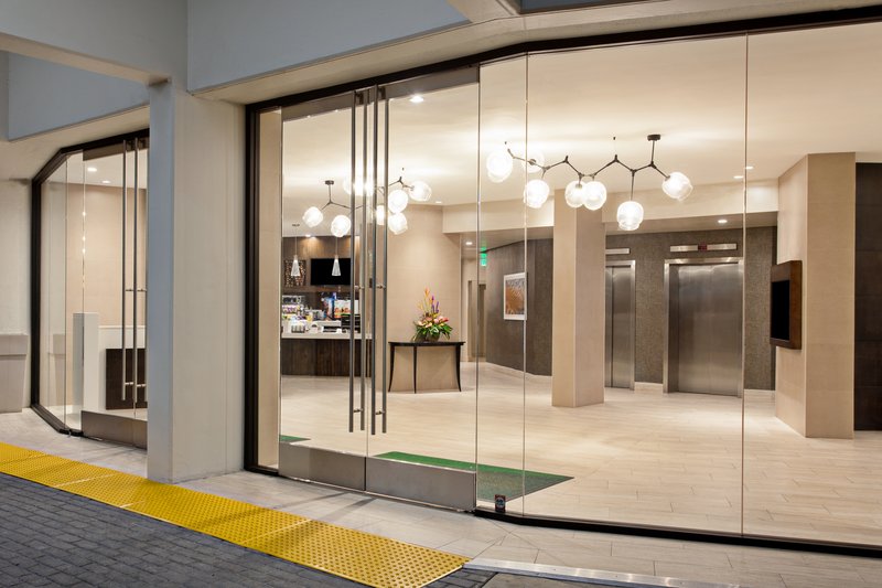 Holiday Inn - Long Beach, CA