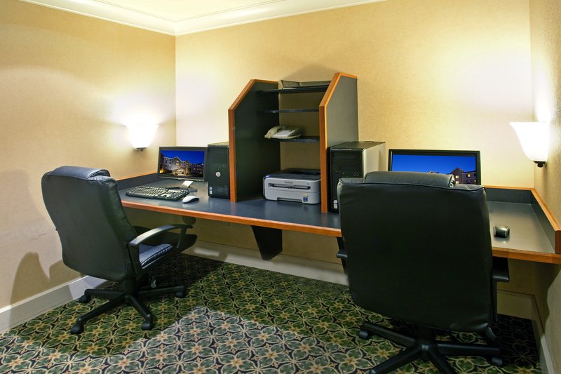 Staybridge Suites AURORA/NAPERVILLE - Aurora, IL