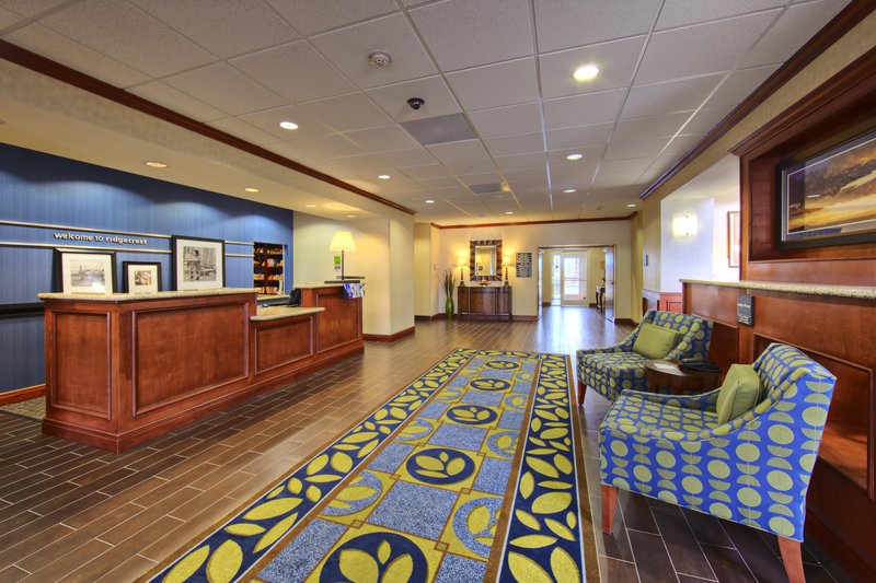 Hampton Inn & Suites Ridgecrest - Ridgecrest, CA