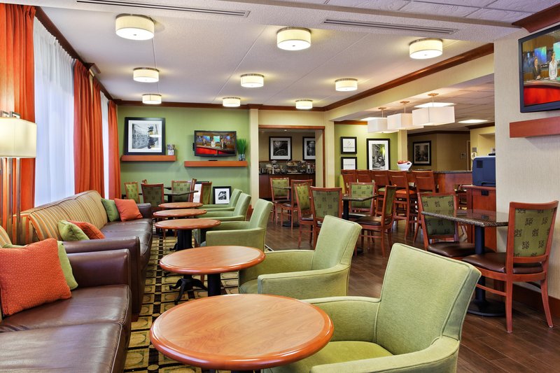 Hampton Inn St. Louis/Westport - Maryland Heights, MO