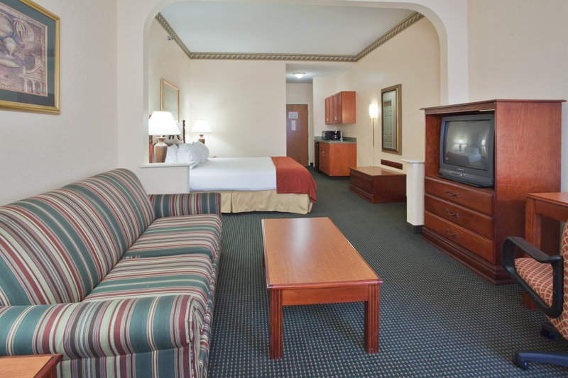 Holiday Inn Express PLYMOUTH - Kelford, NC