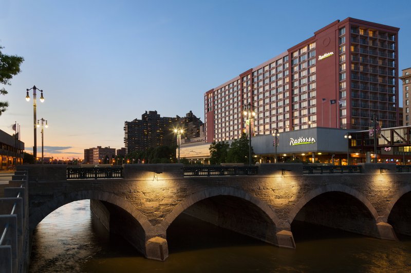Clarion Hotel Riverside - Rochester, NY