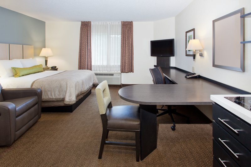 Candlewood Suites DETROIT-ANN ARBOR - Tecumseh, MI