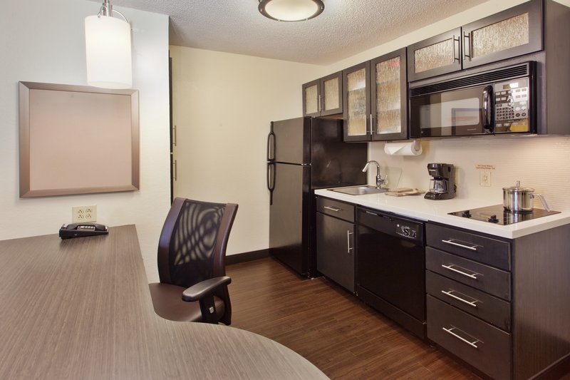 Candlewood Suites DETROIT-ANN ARBOR - Tecumseh, MI