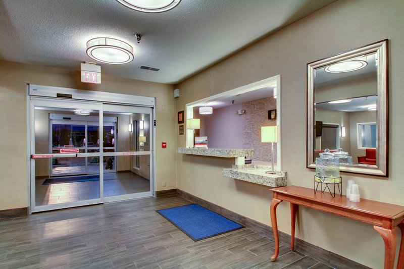 Holiday Inn Express OTTAWA - Ottawa, IL