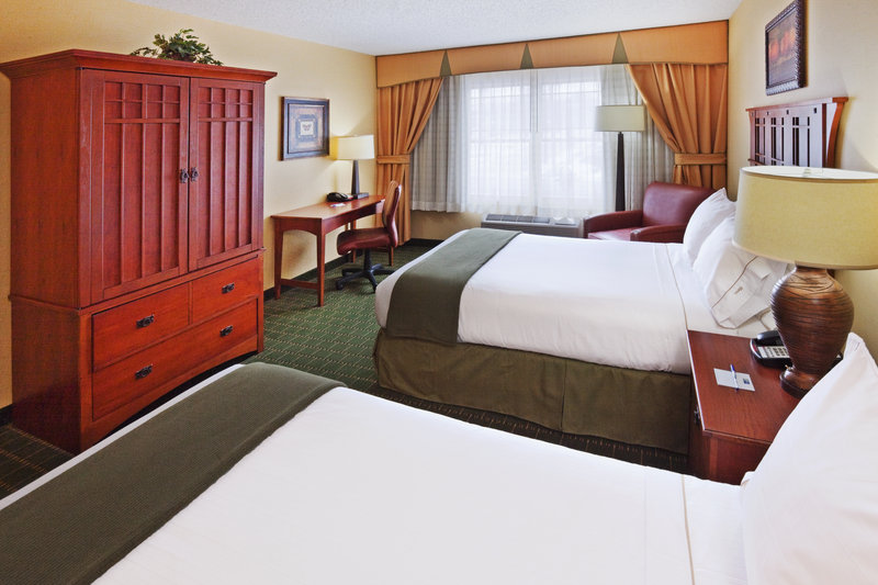 Holiday Inn Express & Suites Springfield - Springfield, MO