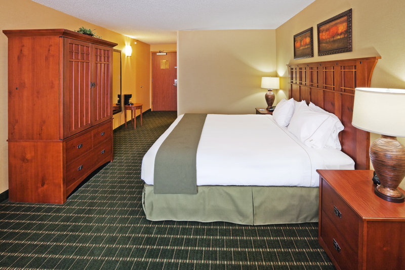 Holiday Inn Express & Suites Springfield - Springfield, MO