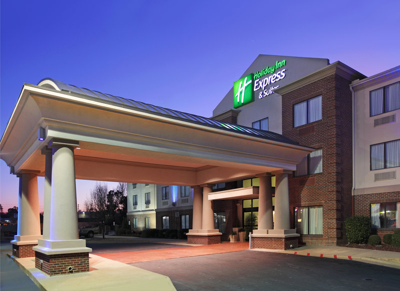 Holiday Inn Express & Suites PINE BLUFF - Pine Bluff, AR