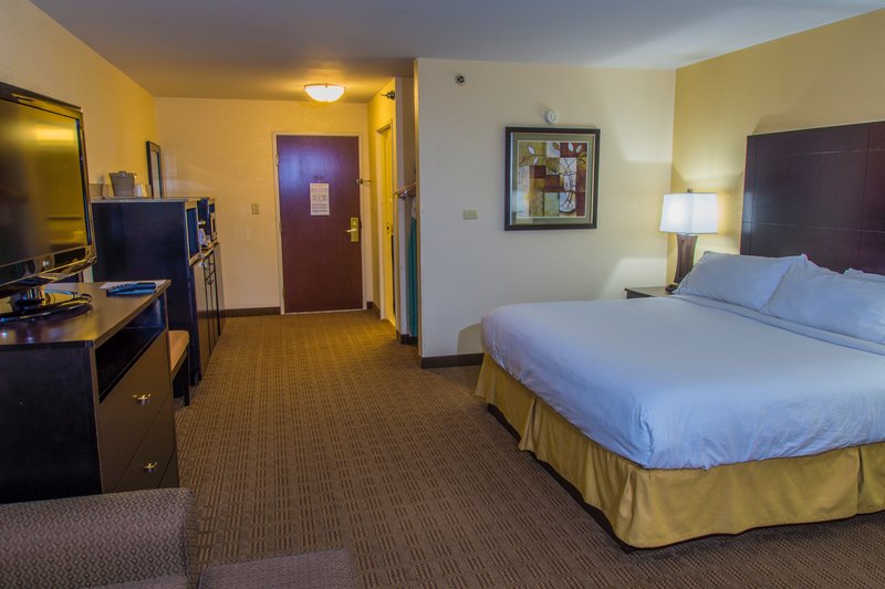 Holiday Inn Express & Suites PINE BLUFF - Pine Bluff, AR