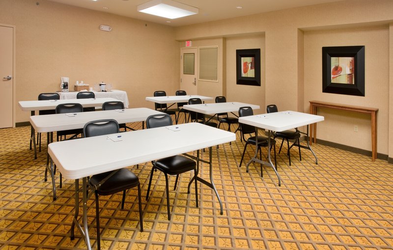 Candlewood Suites SPRINGFIELD - Springfield, MO
