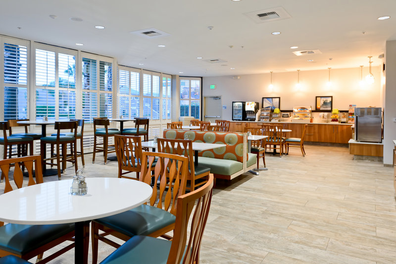 Holiday Inn Express Newport Beach - Newport Beach, CA