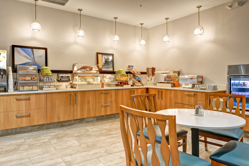 Holiday Inn Express Newport Beach - Newport Beach, CA