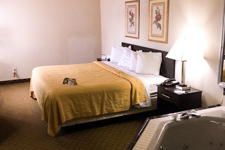 Quality Inn - Columbia City, IN