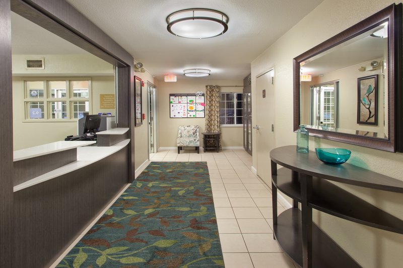Candlewood Suites PHILADELPHIA-WILLOW GROVE - Horsham, PA