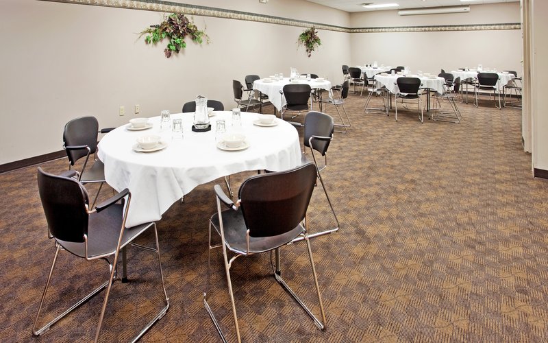 Candlewood Suites SALINA - Cuba, KS