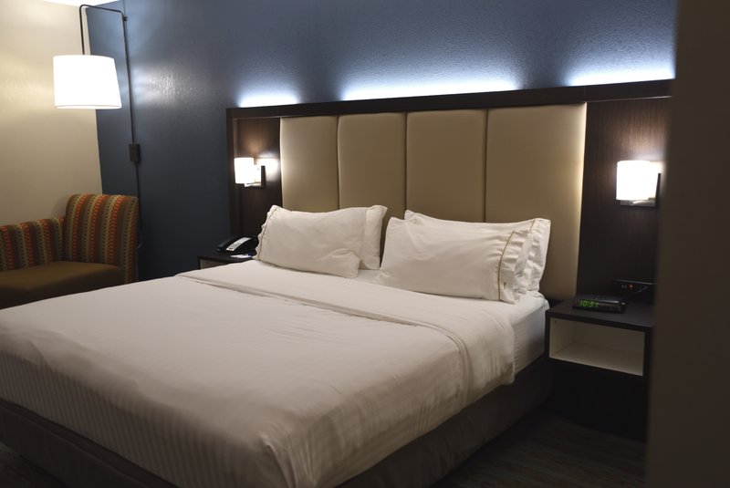 Holiday Inn Express ANDERSON-I-85 (EXIT 27-HWY 81) - Anderson, SC