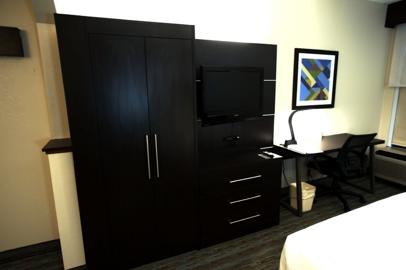 Holiday Inn Express ANDERSON-I-85 (EXIT 27-HWY 81) - Anderson, SC