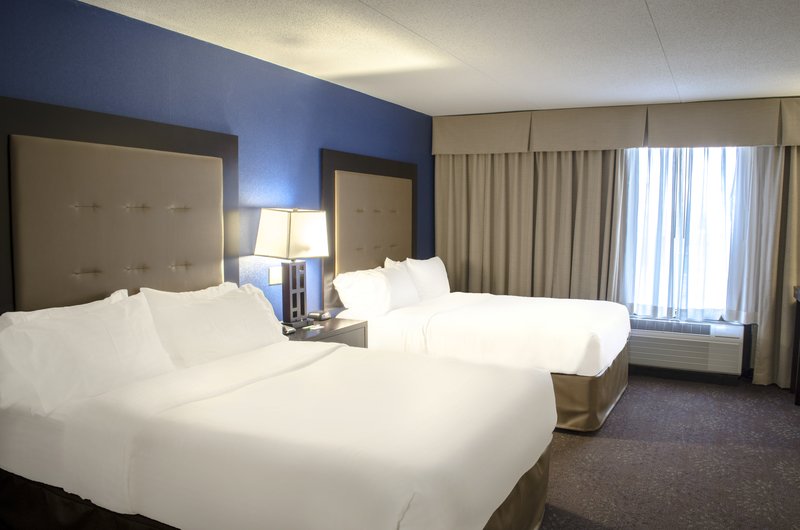 Holiday Inn - Fargo, ND