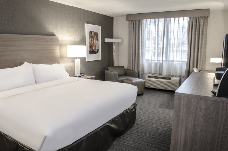 Holiday Inn - Fargo, ND