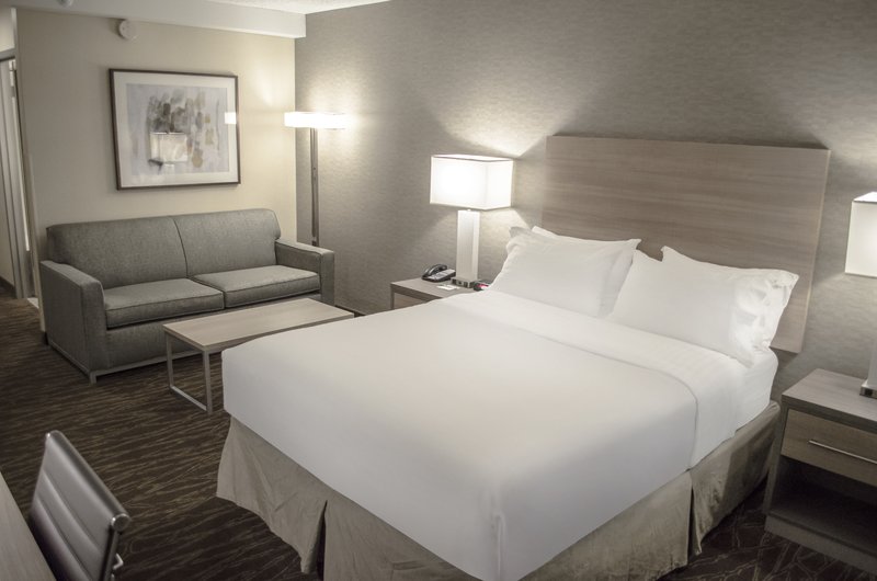 Holiday Inn - Fargo, ND