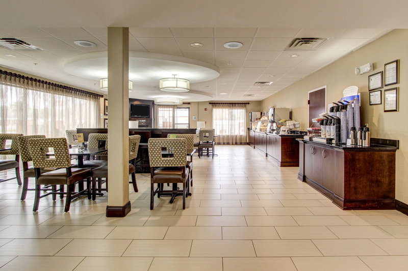 Holiday Inn Express - Richmond Hill, GA
