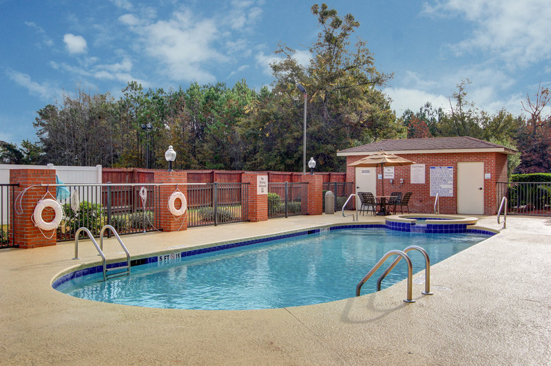 Holiday Inn Express - Richmond Hill, GA