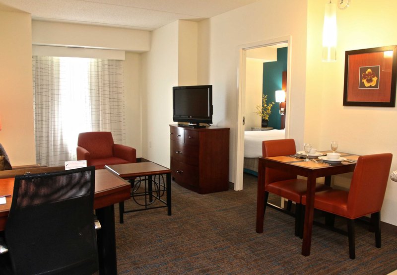 Residence Inn by Marriott Newport News Airport - Newport News, VA