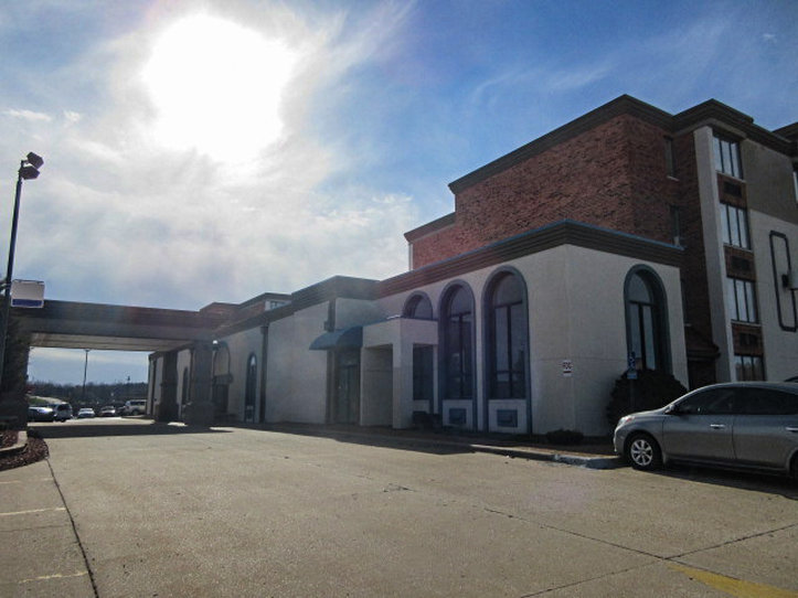 Shalimar Plaza & Conference Center - Festus, MO