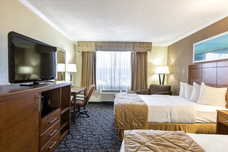 Clarion Hotel Detroit Metro Airport - Romulus, MI