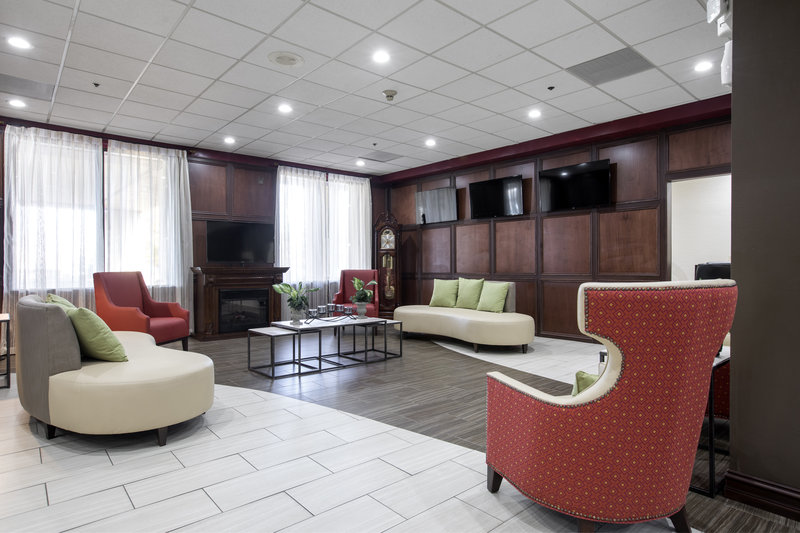 Clarion Hotel Detroit Metro Airport - Romulus, MI